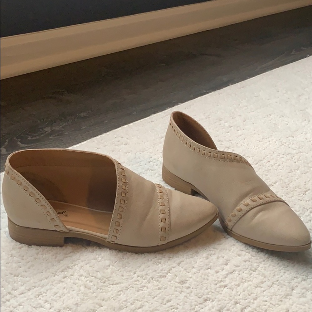 Cut out flats